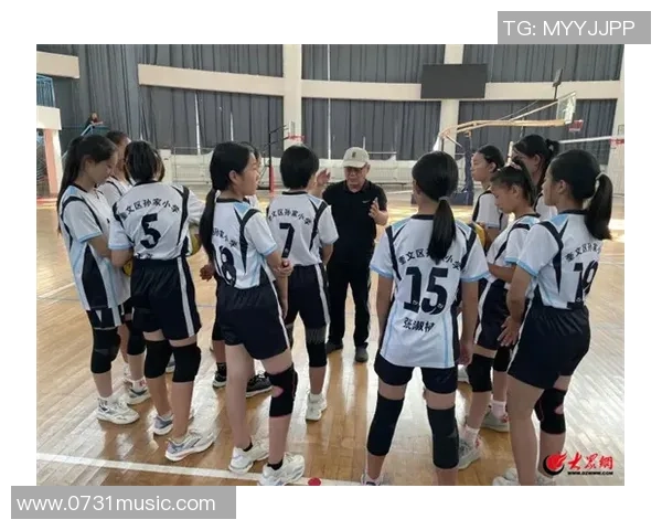 武汉排球队荣登排球节奏排行榜第十名展现出色竞技实力与团队合作精神 武汉排球队荣登排球节奏排行榜第十名展现出色竞技实力与团队合作精神